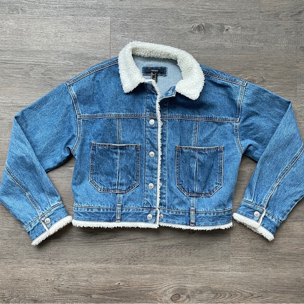 Forever 21 cropped Denim Jacket with Sherpa trim